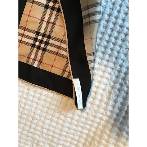 carré burberry